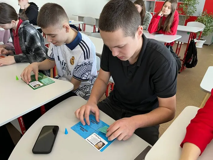 photo_5314398206731348468_y